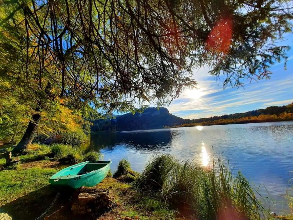 Le Jura En Toutes Saisons Piscine, Spa, Location Vtt, Balades 2Cv, Climatisation Bonlieu Exterior foto